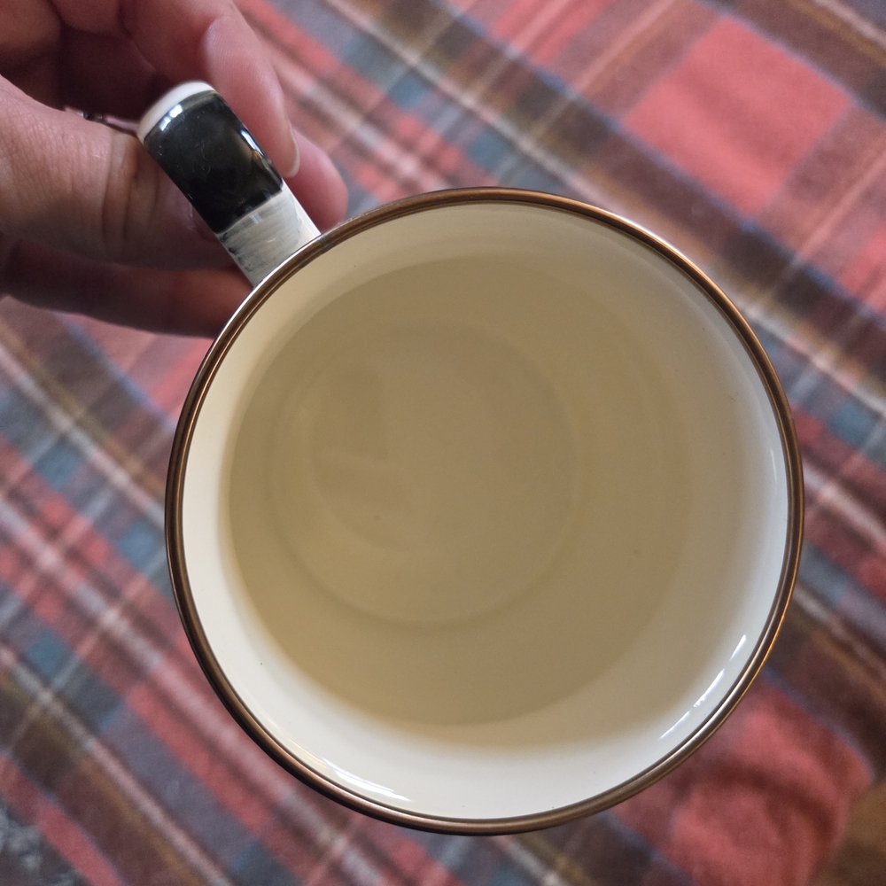 Checkered Black and White Mug with Gold Rim - Picture 2 of 3